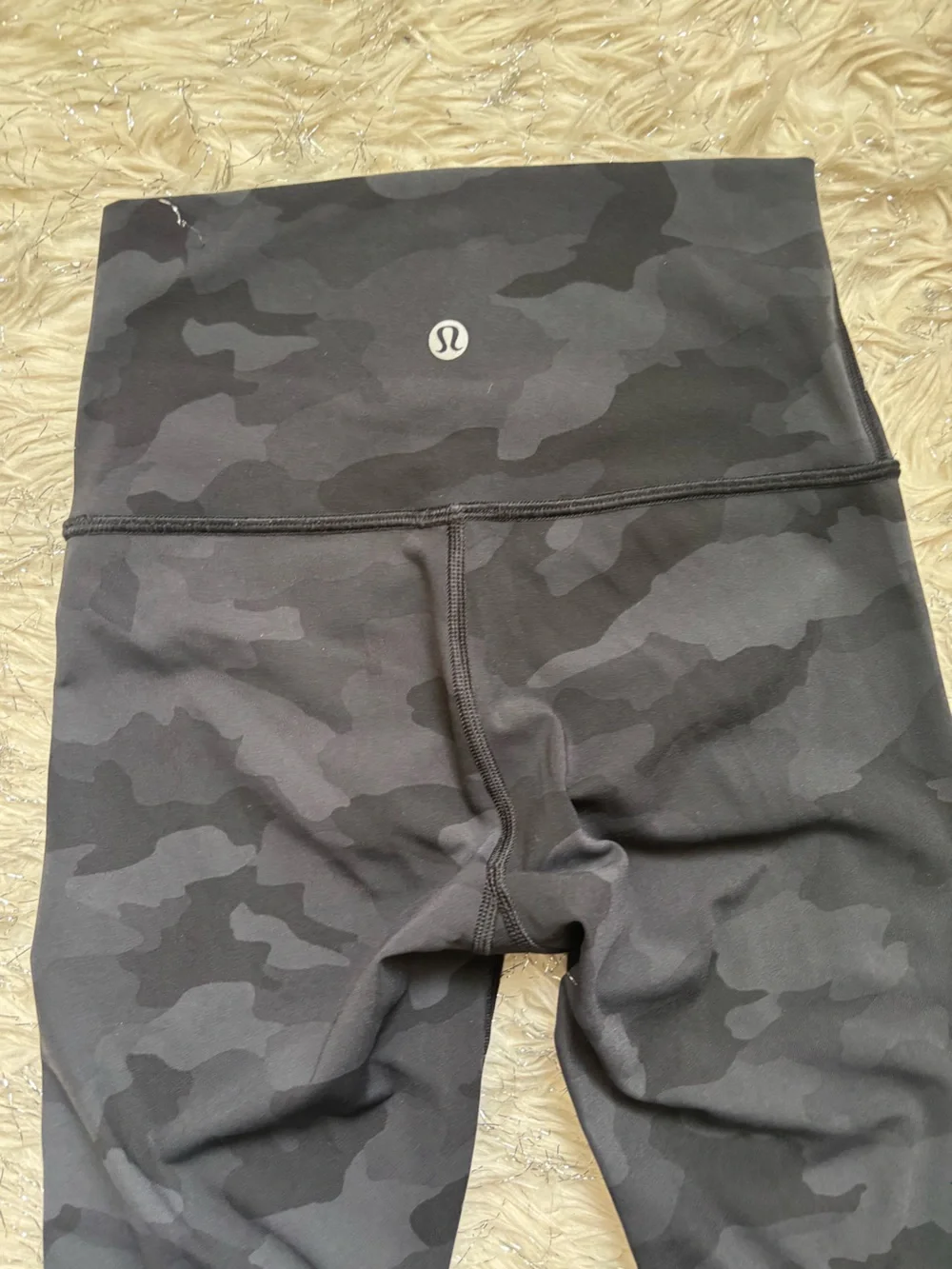 lululemon athletica Dark Camo High-Rise Cropped Leggings Size 2